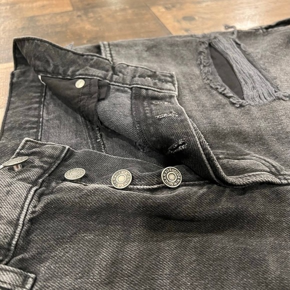 Garage Short Vintage/Cut Off Vintage Shorts - Picture 4 of 6